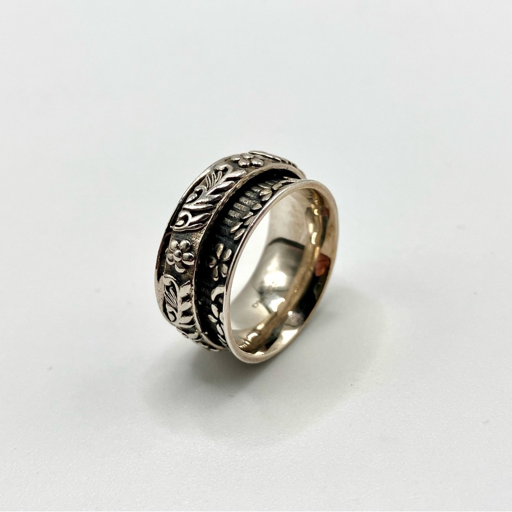 Sterling Silver Floral Spinner Ring